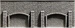 Extra Long Gray Brick Arcade Wall (67 x 12.5cm) HO Scale Model Accessory #58059