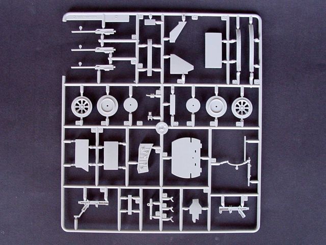 Trumpeter Vought F4UF Corsair Plastic Model Airplane 1/32 Scale #02222