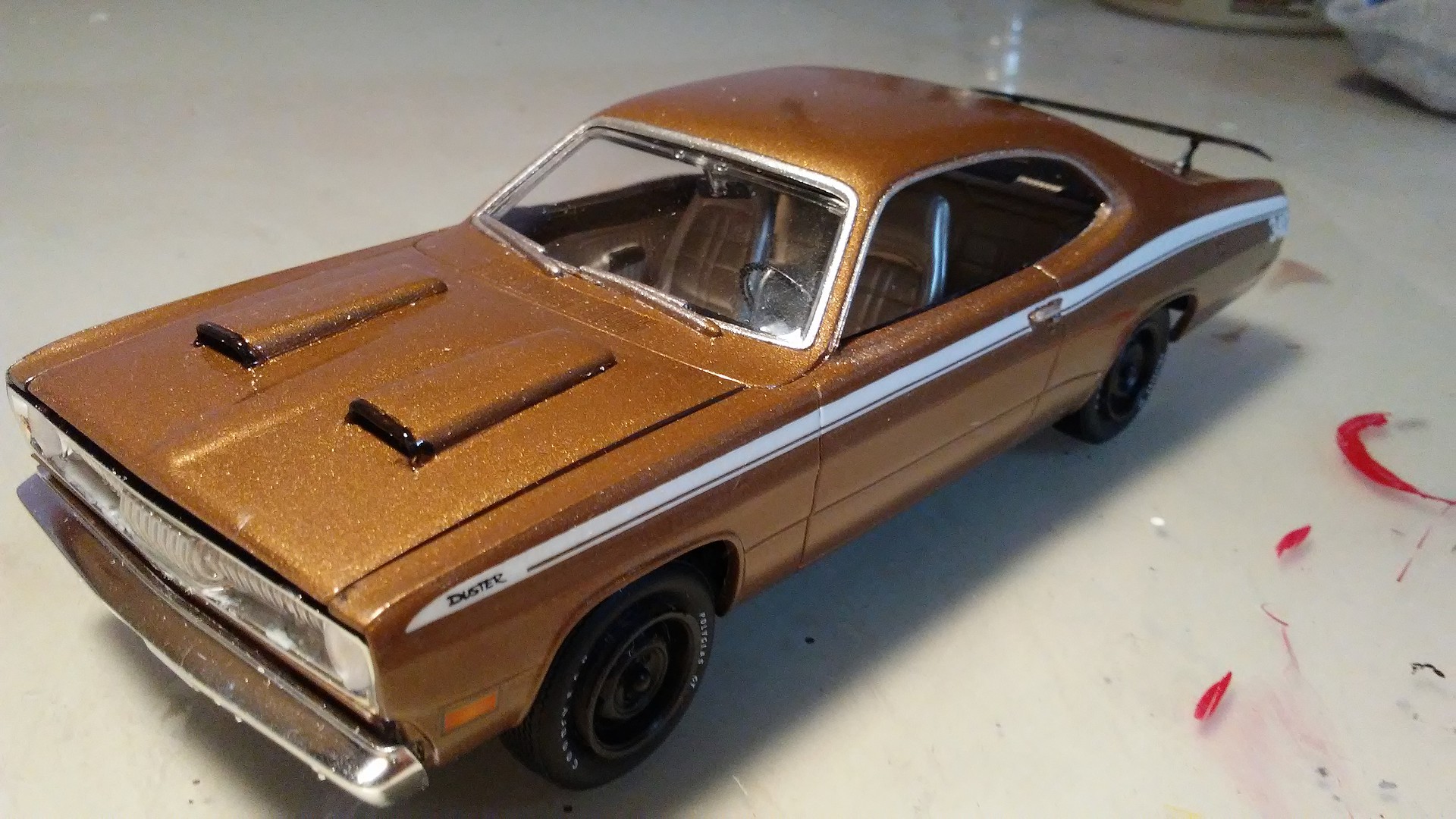 Gallery Pictures AMT 1971 Plymouth Duster 340 Plastic Model Car Kit 1/
