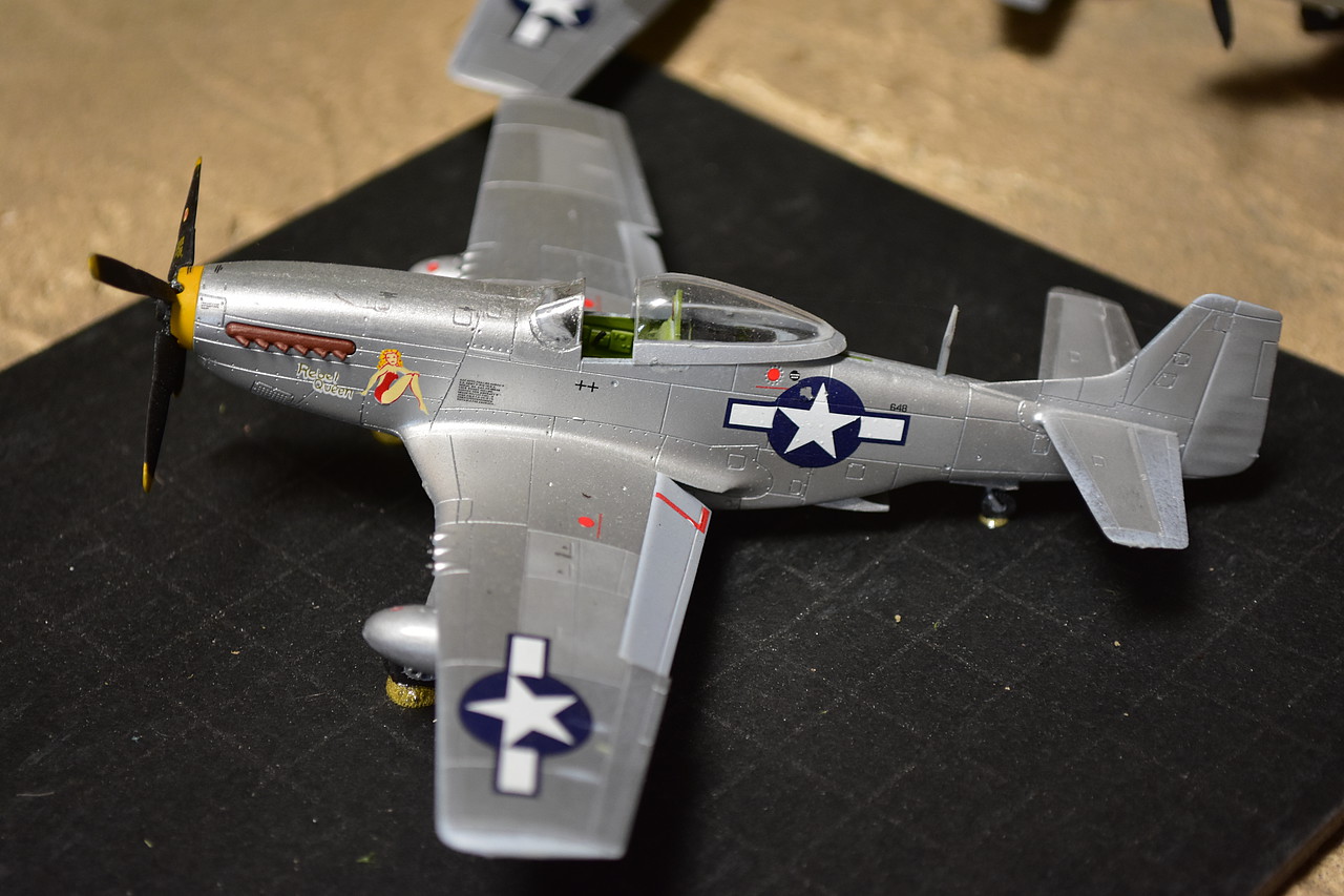 P 51d Mustang Plastic Model Airplane Kit 172 Scale 01004