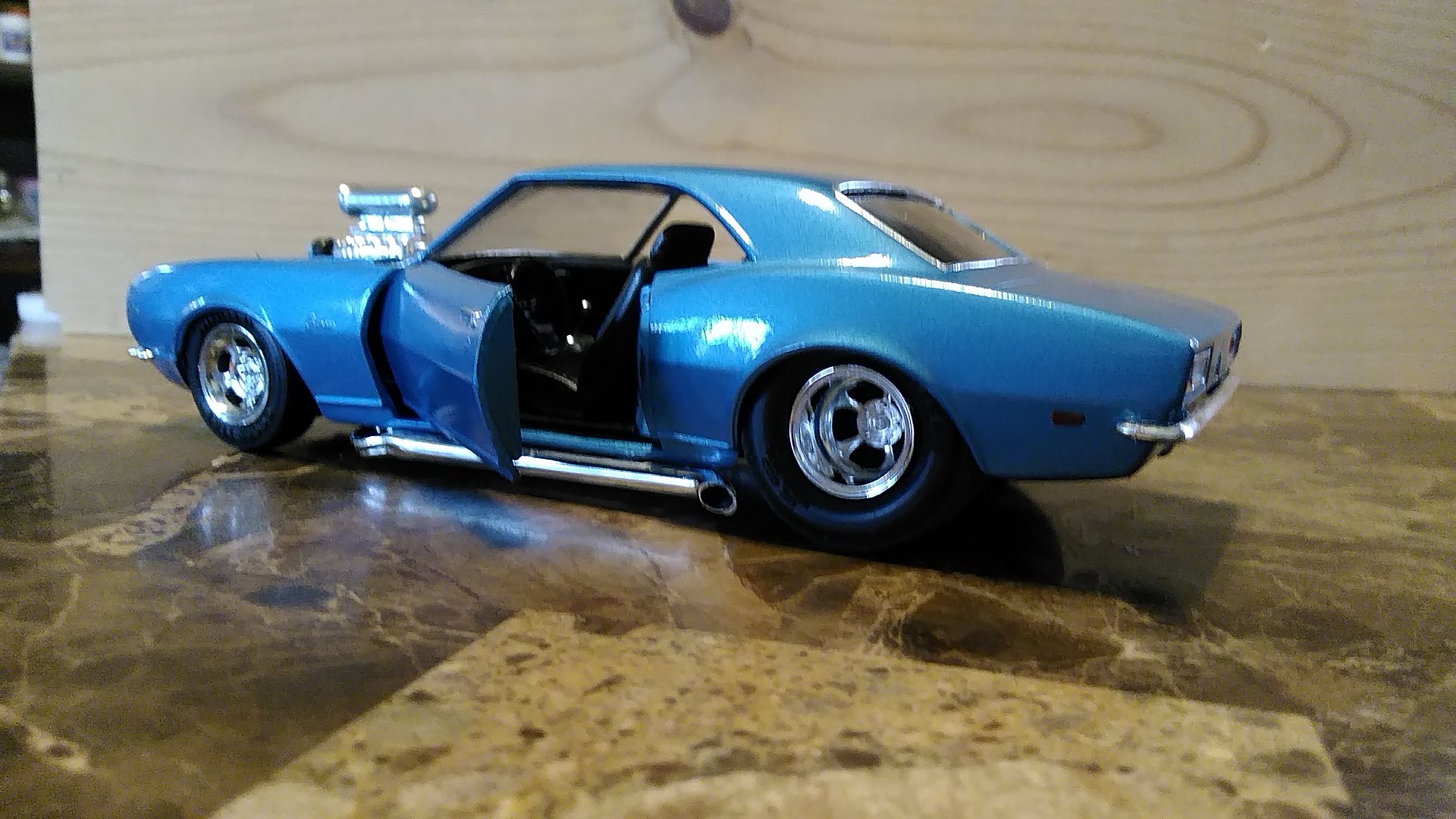 chevy camaro model car kits
