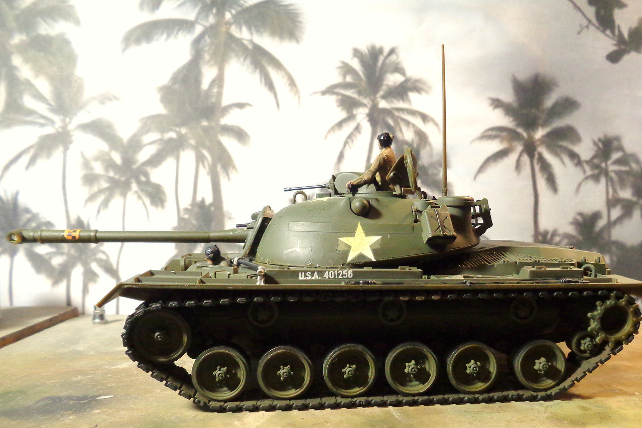 Monogram M-48 A-2 Patton Tank Plastic Model Tank Kit 1/35 Scale #857853