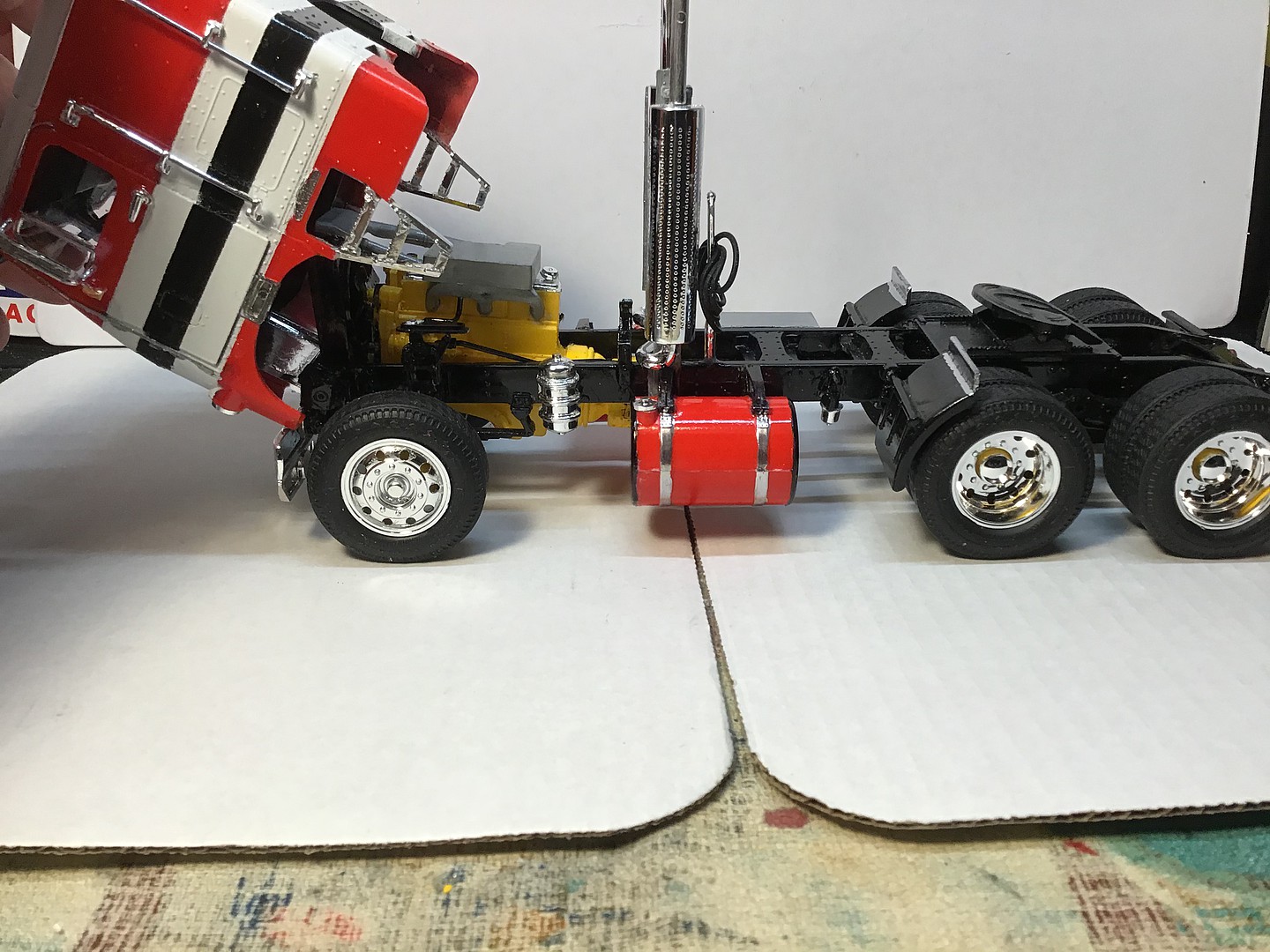 White Freightliner Dual Drive Tractor Plastic Model Tractor Truck