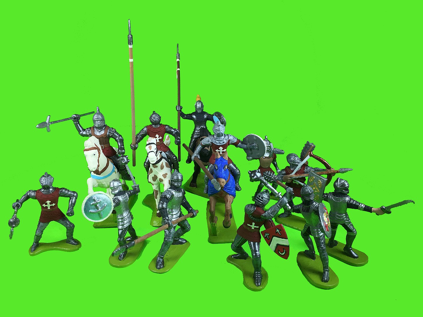 Playsets 1/32 Knights & Armor Figure Playset (12 w/Weapons & 4 Horses) (Bagged)