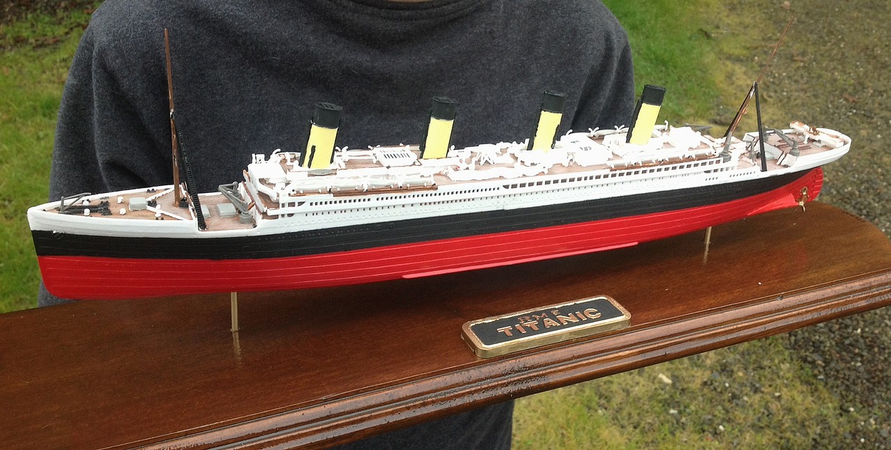 Rms Titanic Ocean Liner Plastic Model Commercial Ship Kit