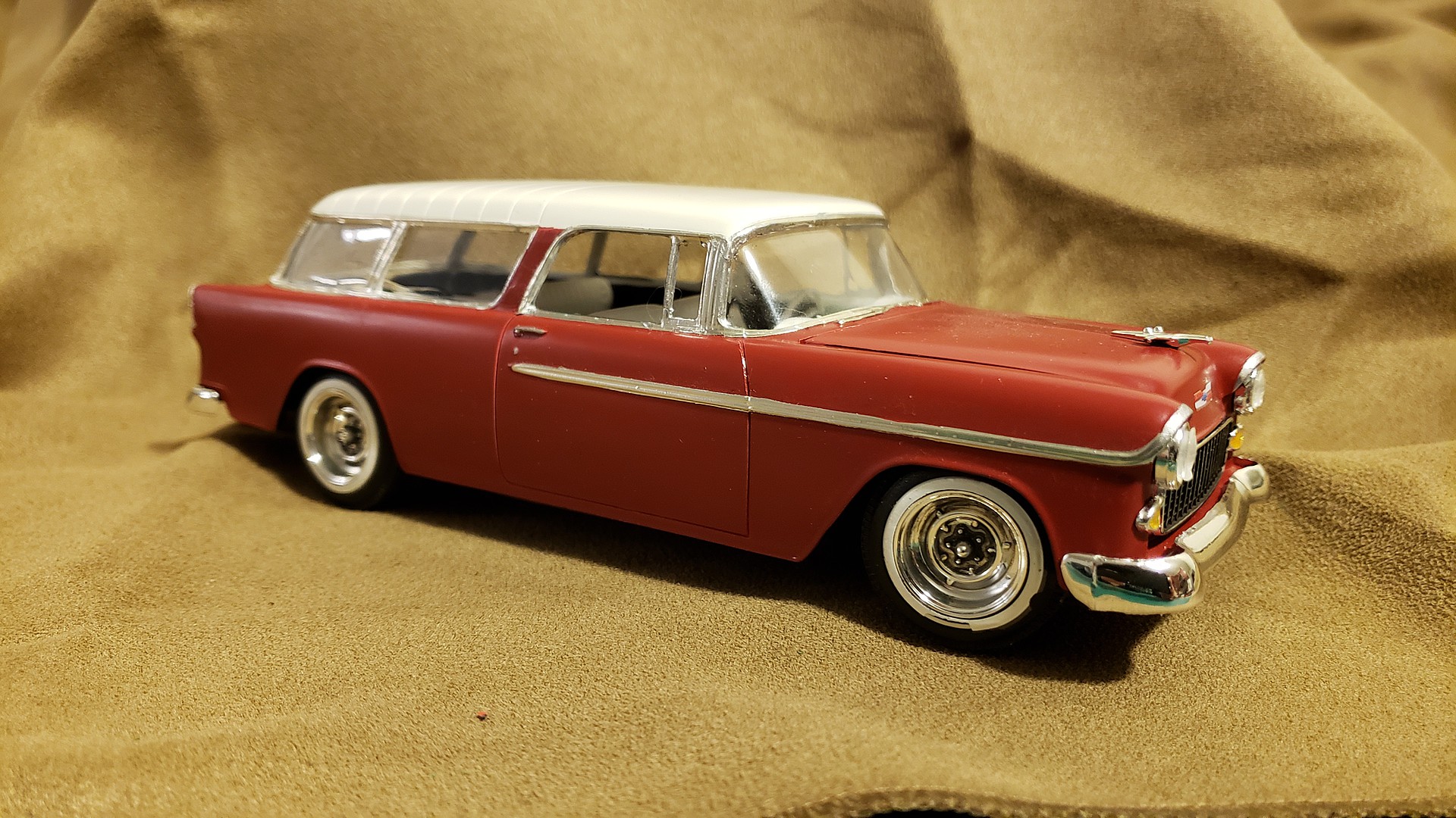 1955 Chevy Nomad Wagon -- Plastic Model Car Kit -- 1/16 Scale -- #1005