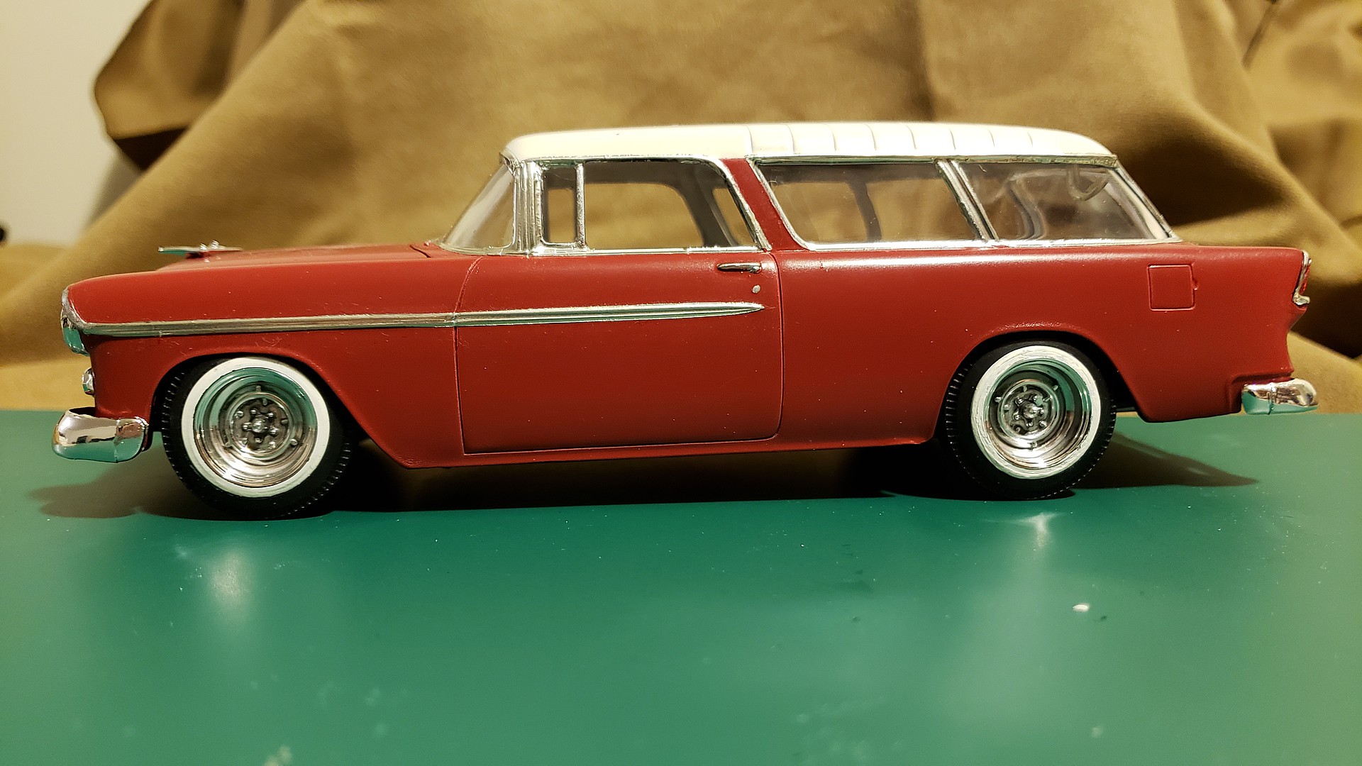 1955 Chevy Nomad Wagon -- Plastic Model Car Kit -- 1/16 Scale -- #1005