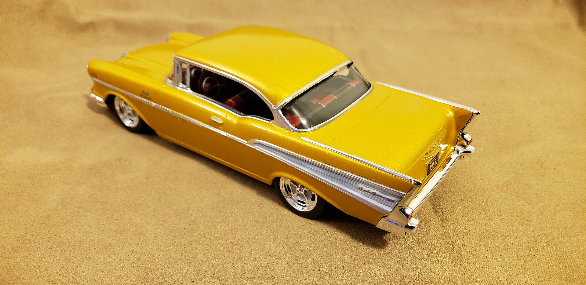 1957 Chevy Bel Air Snap Tite Plastic Model Car Kit 125 Scale