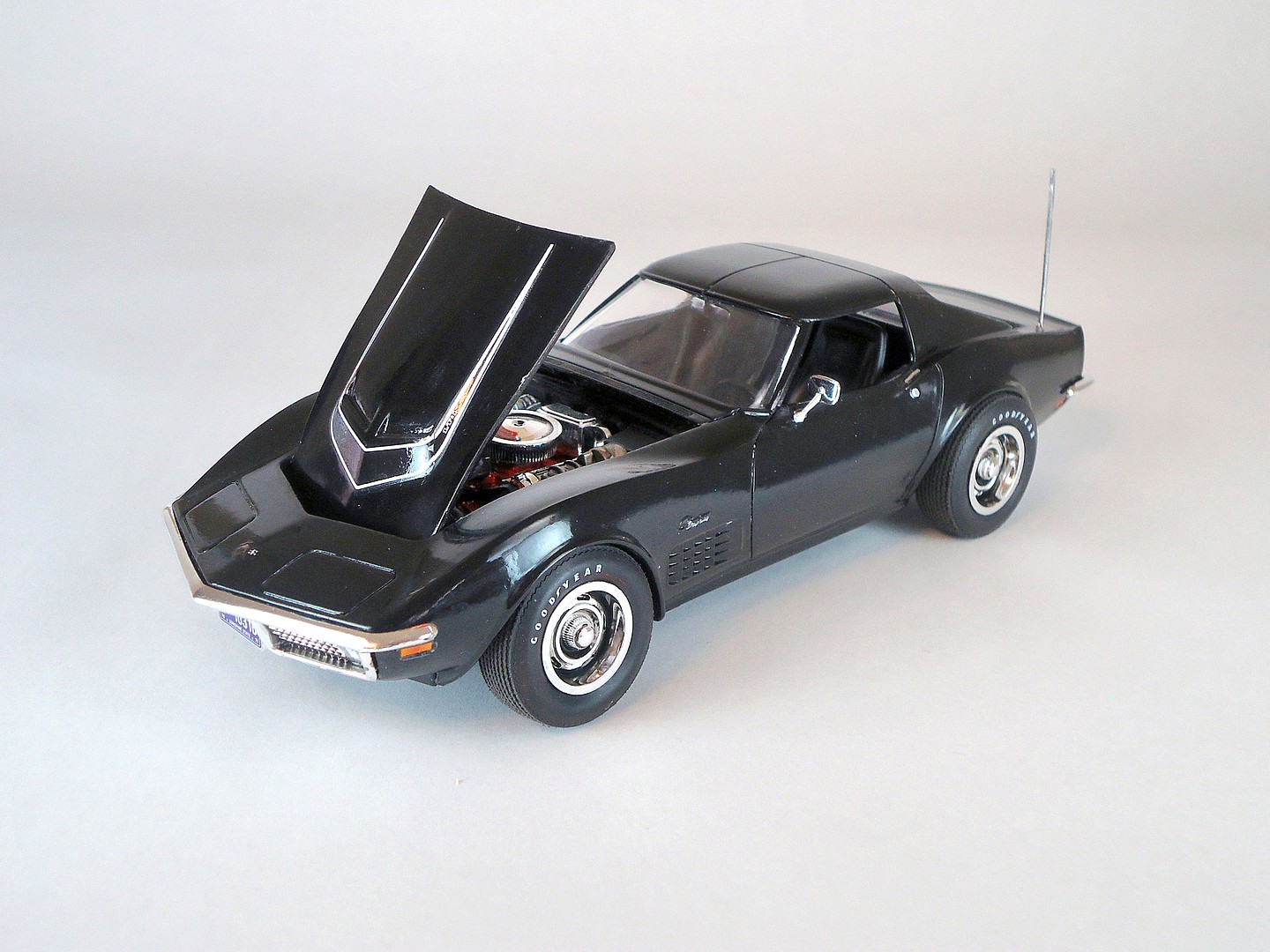 AMT 1970 Chevy Corvette Coupe 125 Scale Model Kit for sale online 