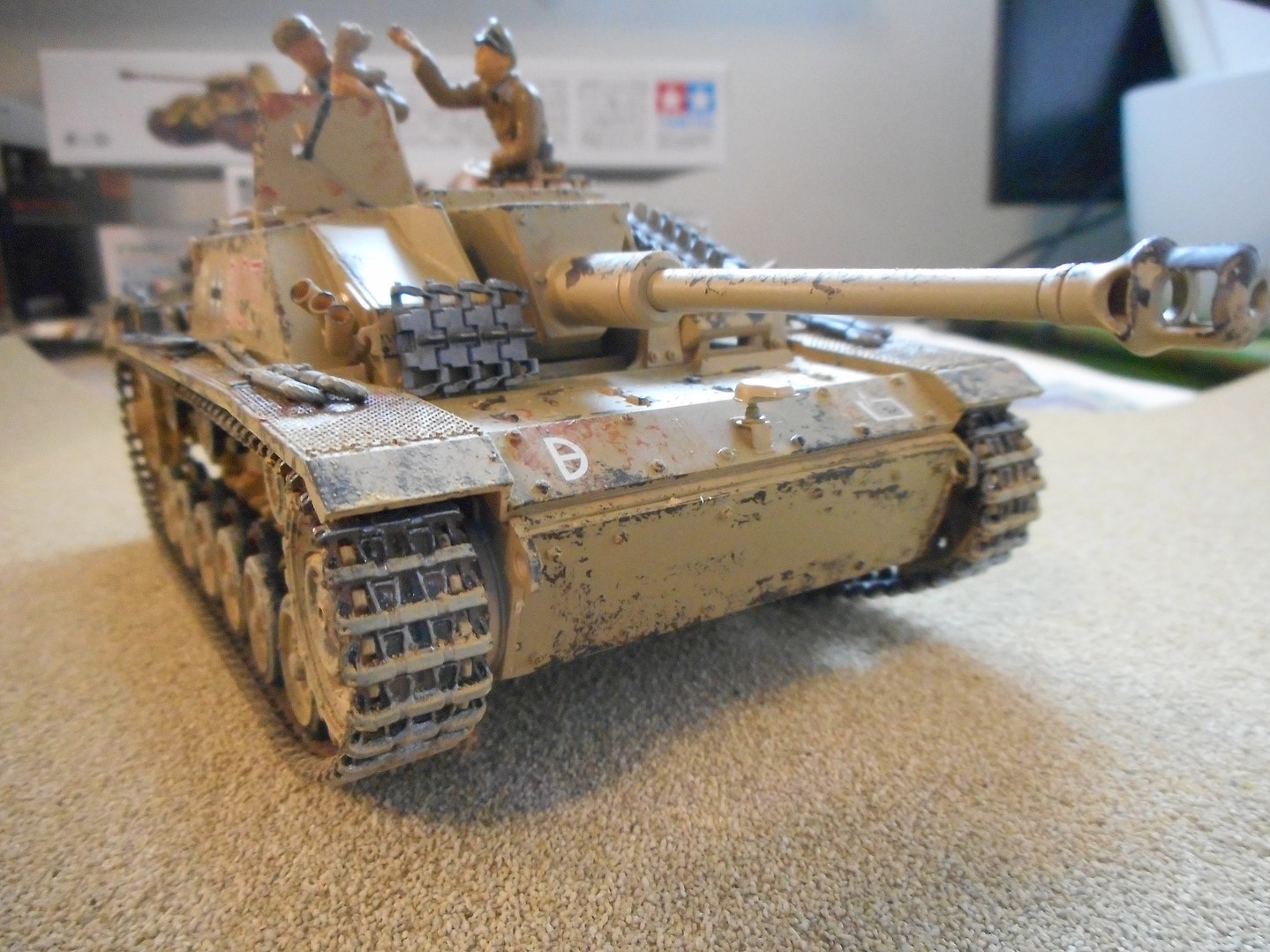 Tamiya Sturmgeschutz III Ausf.G Early Tank Plastic Model Military Vehicle Kit 1/35 Scale #35197