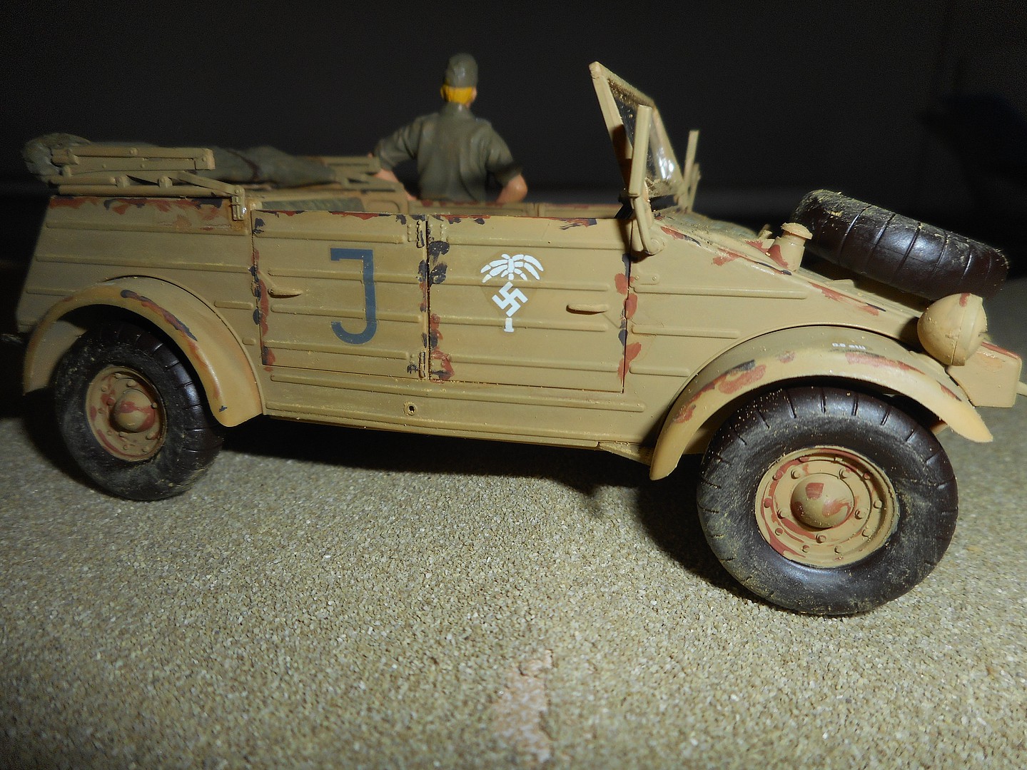 Tamiya German Kubelwagen Type 82 Africa Plastic Model Military Vehicle Kit 1/35 Scale #35238