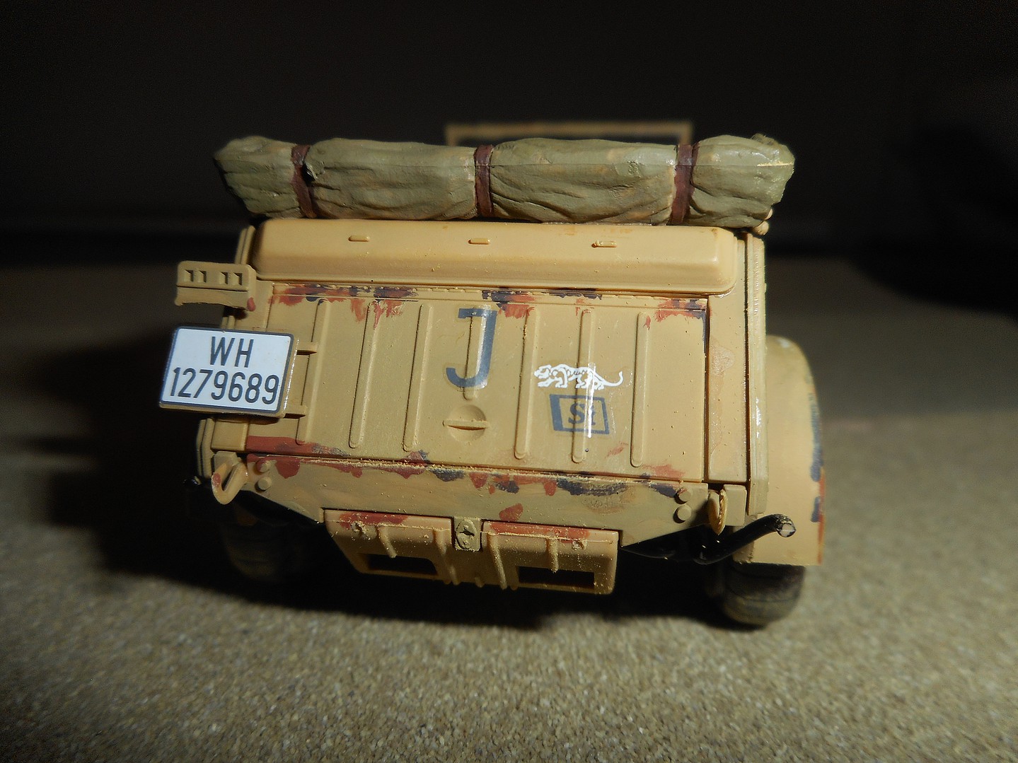 Tamiya German Kubelwagen Type 82 Africa Plastic Model Military Vehicle Kit 1/35 Scale #35238