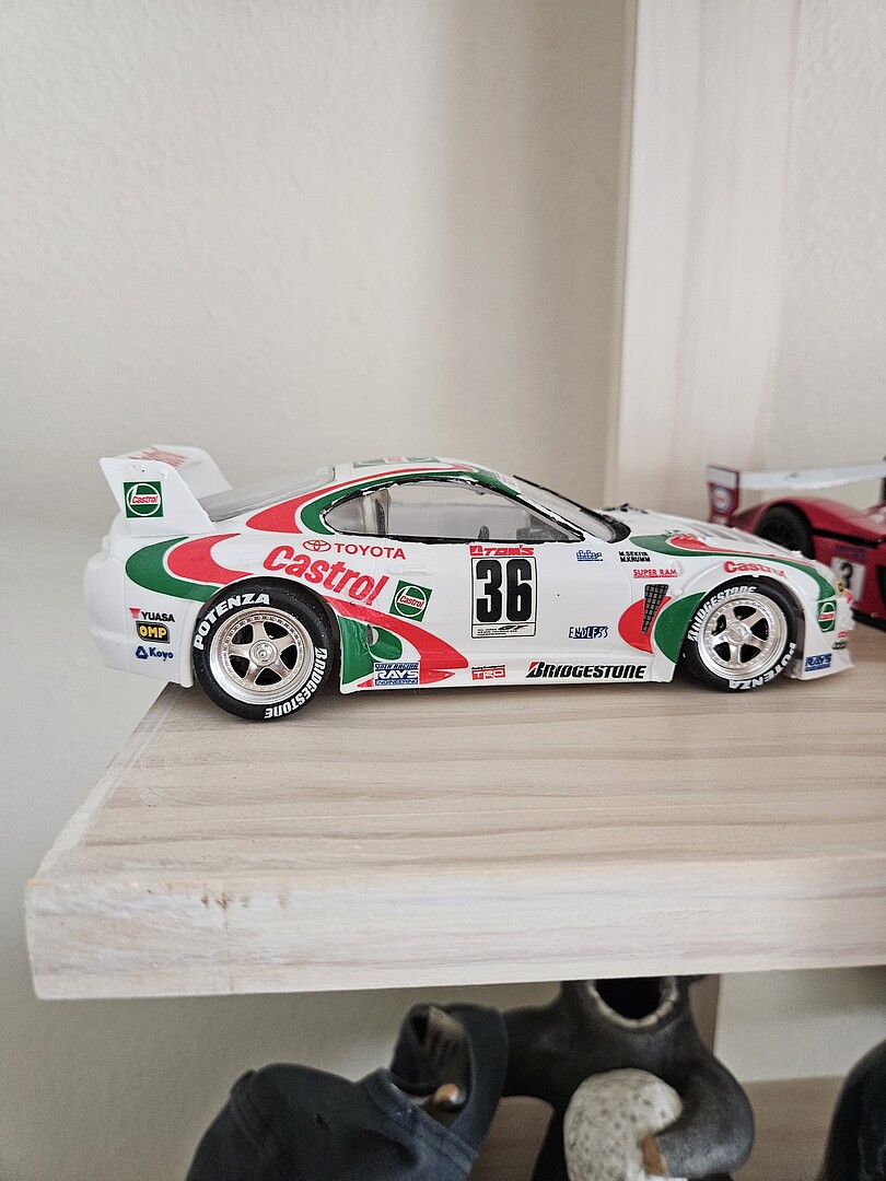 Castrol Toyota Toms Supra Gt Racecar Plastic Model Car Kit