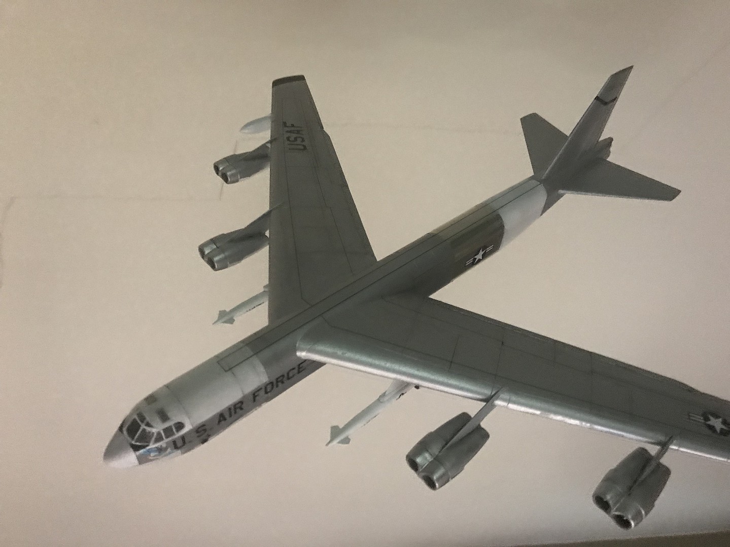 B-52 H Strata Fortress SAC/TACT -- Plastic Model Airplane Kit -- 1/144 ...