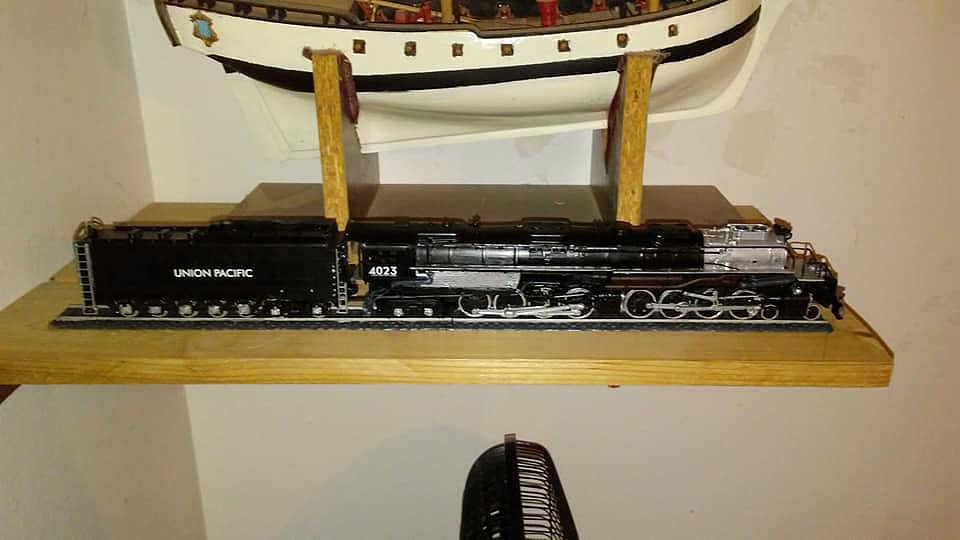 Big Boy Plastic Model Kit 1/87 Scale