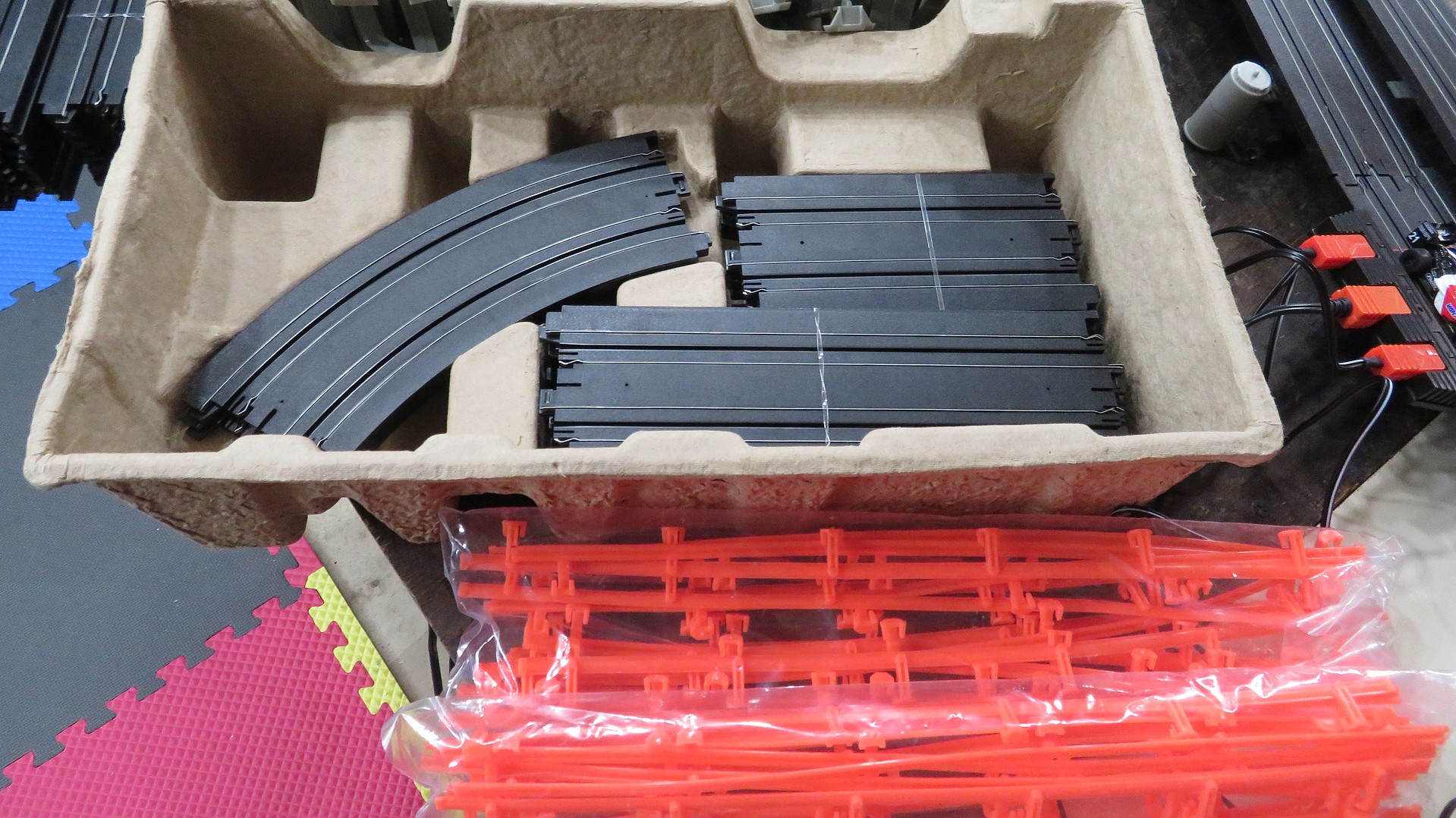AFX Giant Set w/o Digital Lap Ctr