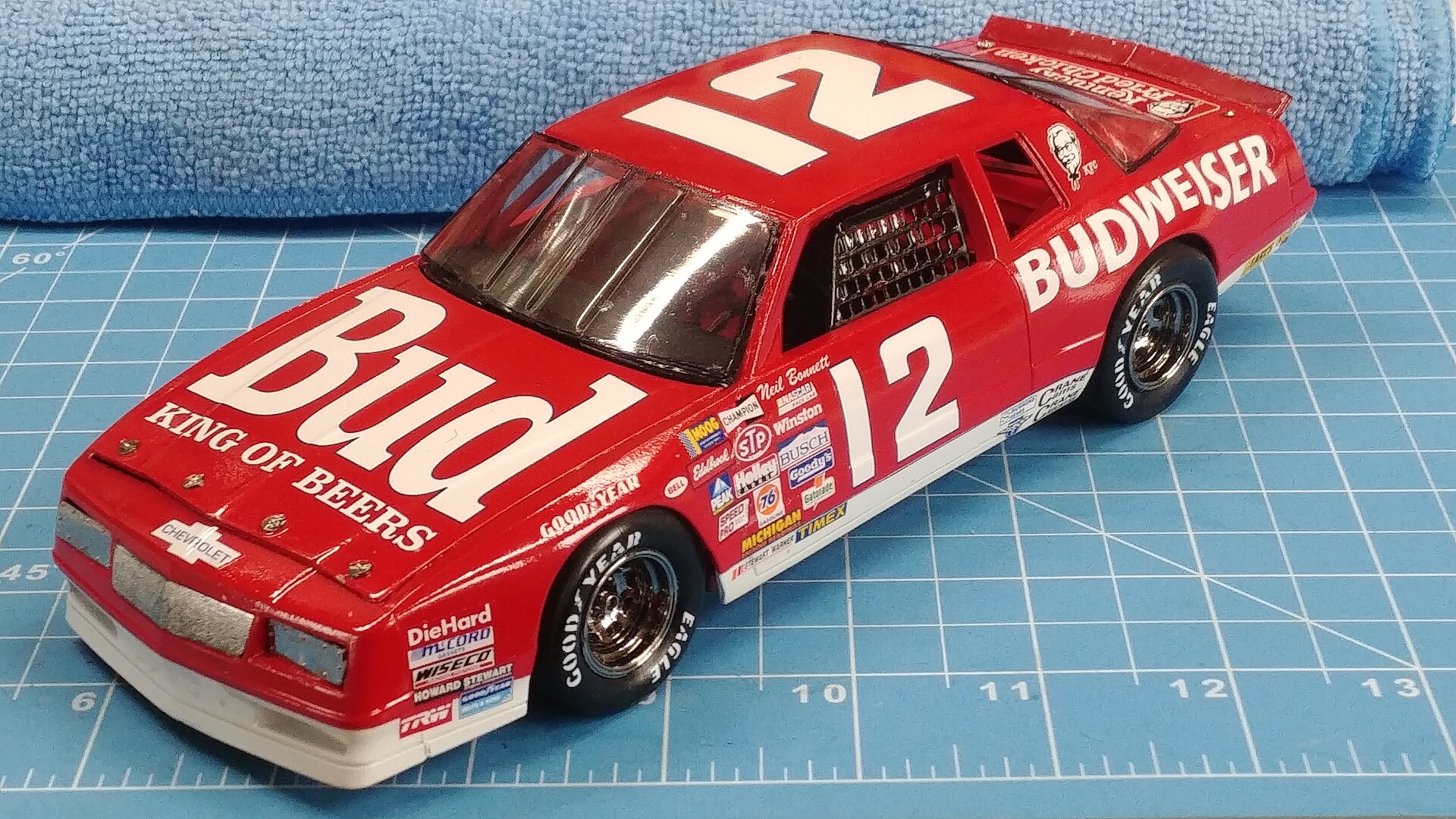 Neil Bonnet 12 Bud Chevrolet Monte Carlo 1986 Plastic Model Racecar