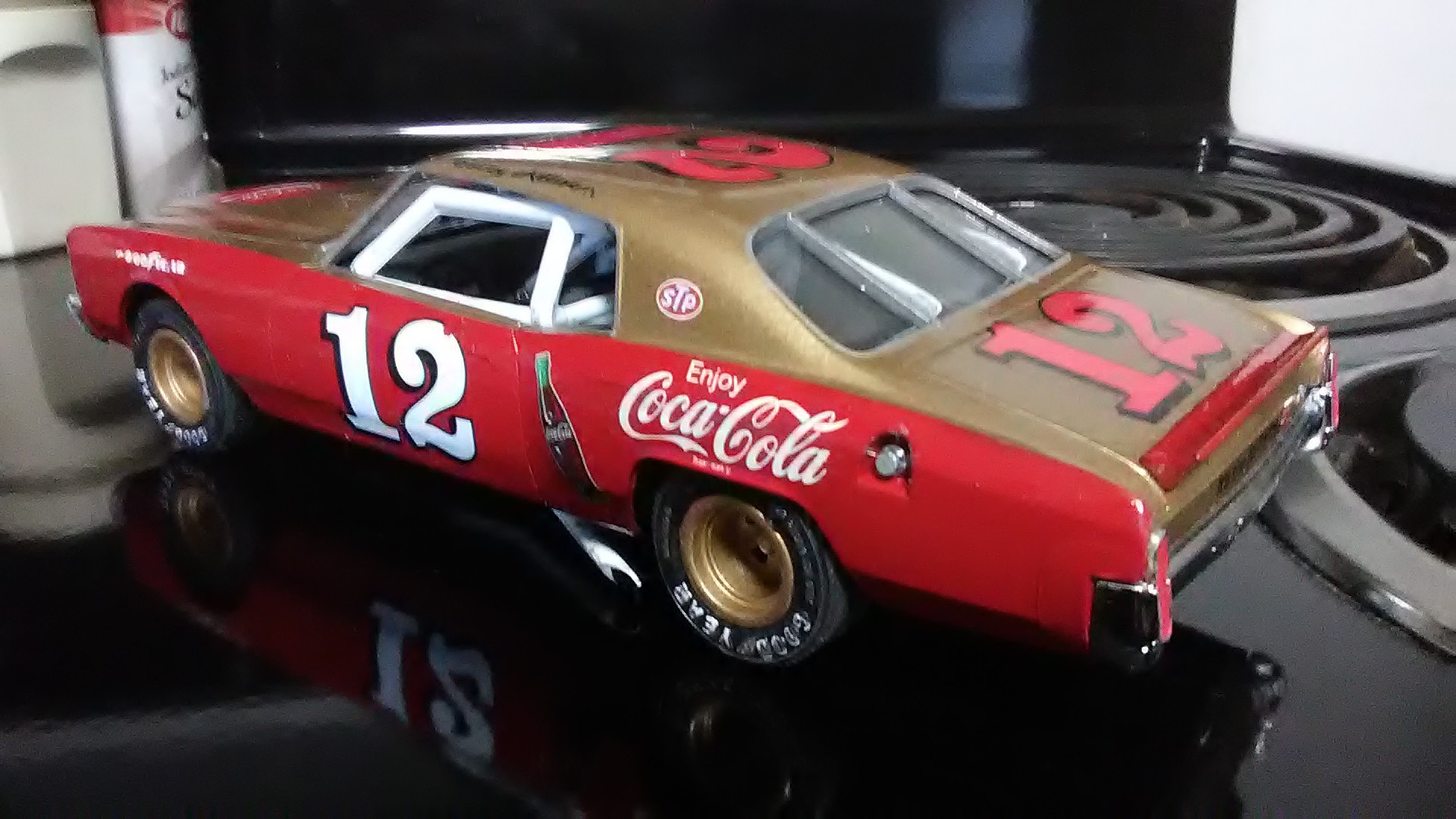 Coca Cola Bobby Allison 1972 Monte Carl Plastic Model Car Kit 125 Scale 1064 12