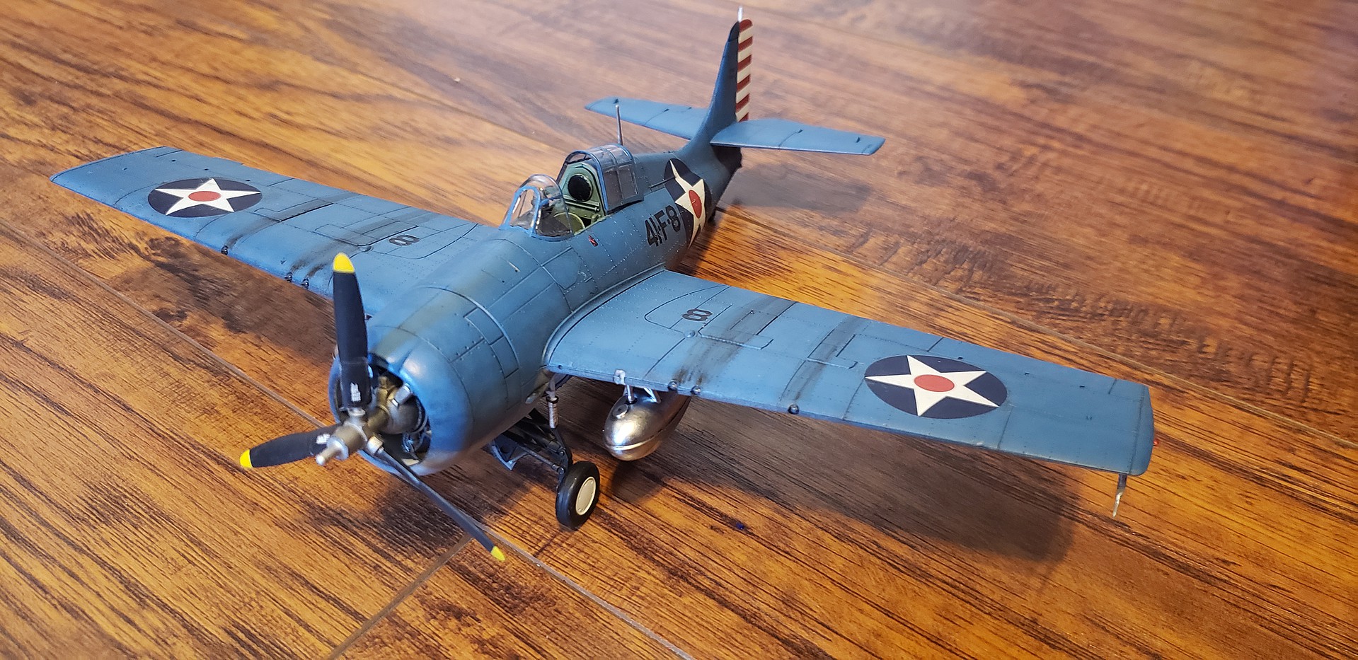 grumman-f4f-4-wildcat-fighter-aircraft-plastic-model-airplane-kit