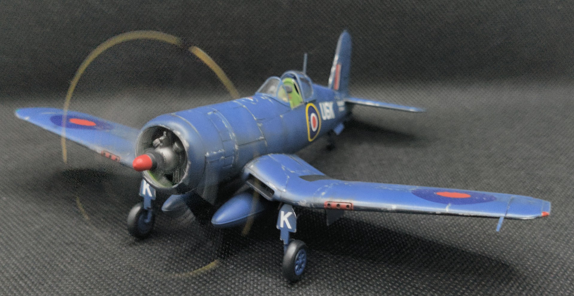 F4U 1B Corsair Royal Navy Plastic Model Airplane Kit 1 72 Scale