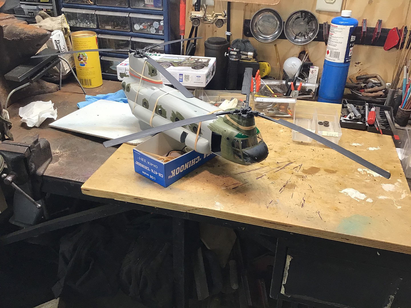 model helicopter shops