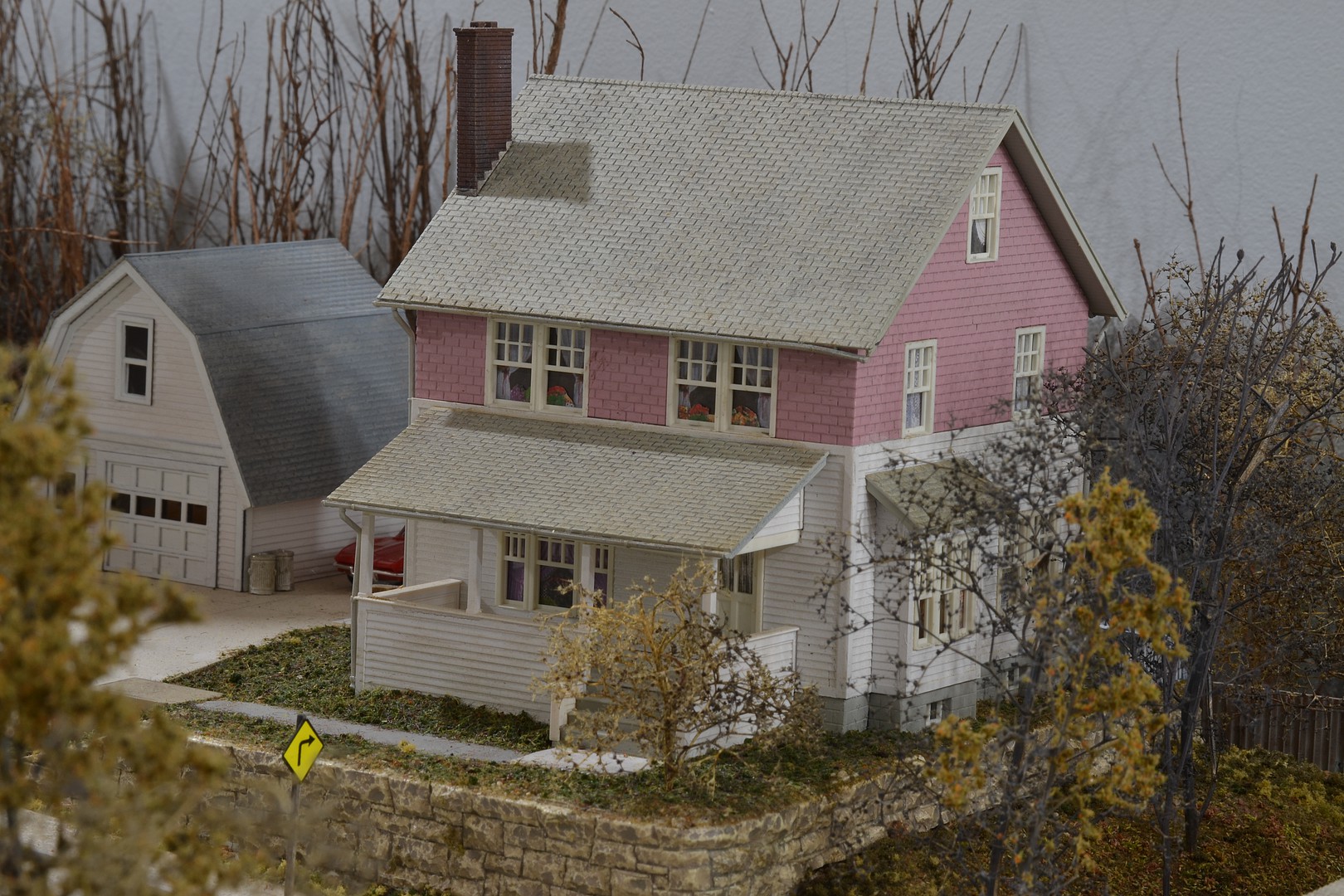 Gallery Pictures Atlas Kate's Colonial Home Kit HO Scale Model Railroad ...