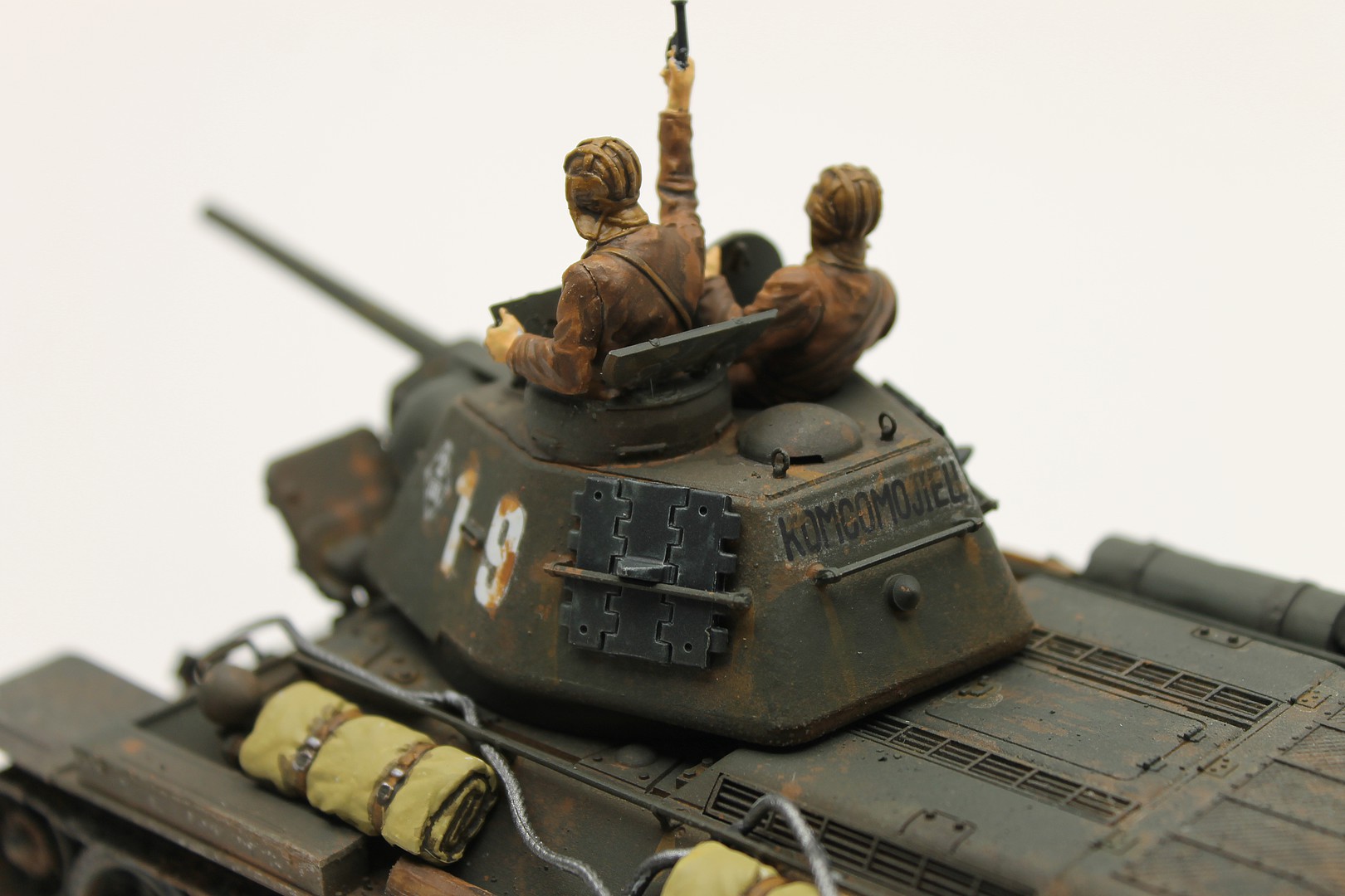 Russian Tank Plastic Model Military Vehicle Kit