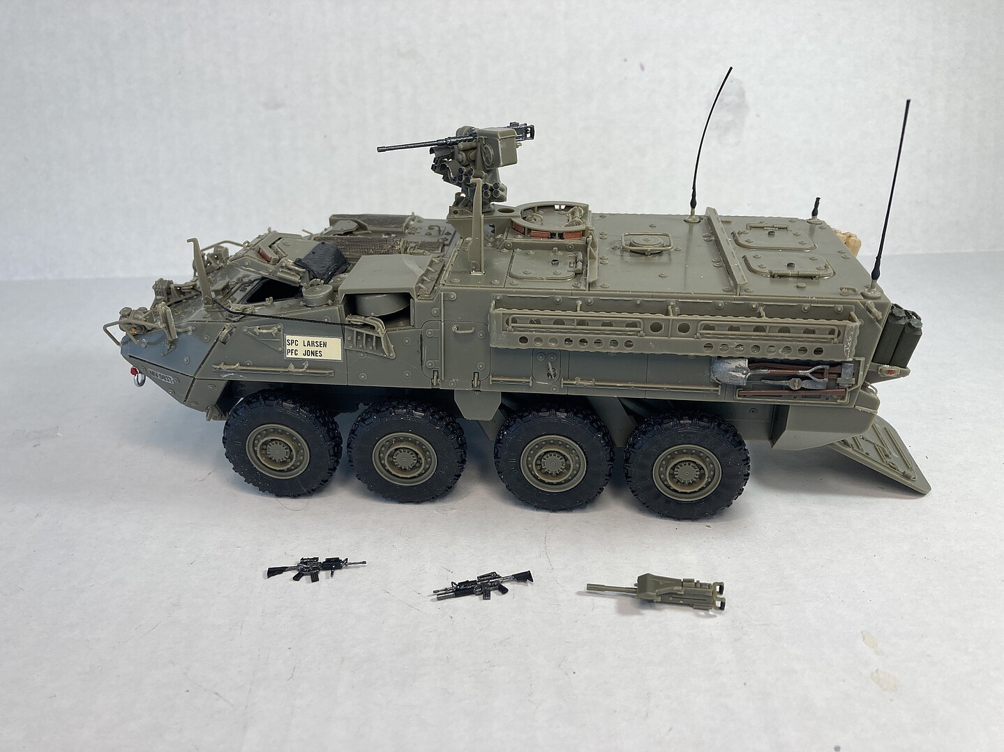 Stryker M Icv Plastic Model Armoured Car Kit Scale