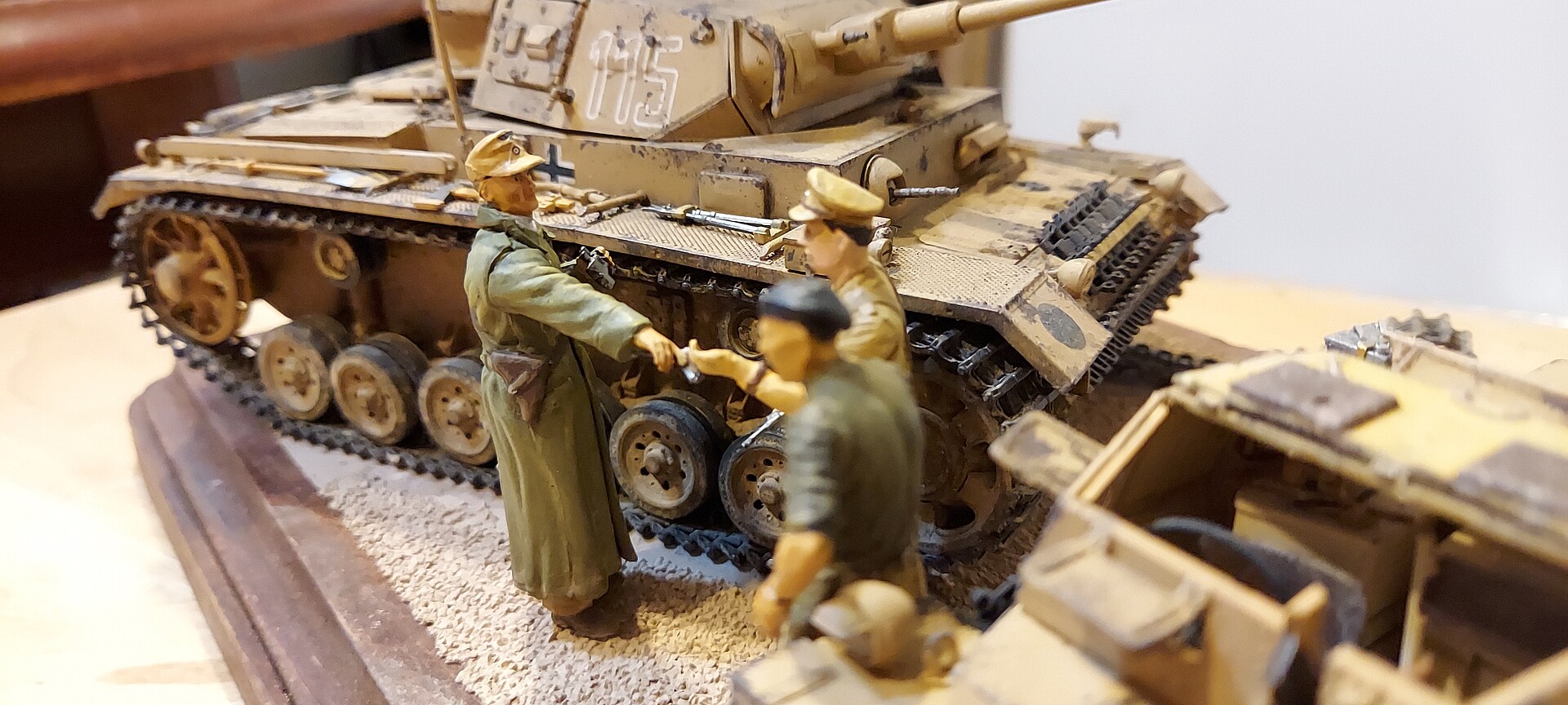 Pz Kpfw Iv Ausf G With Workable Track Links Plastic Model Military