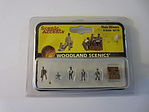 Woodland Shoe Shiners w/Small & Large Shoe Shinner Box (5) N Scale Model Railroad Figures #a2176
