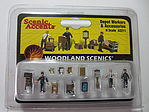 Woodland Depot Workers & Accessories N Scale Model Railroad Figure #a2211