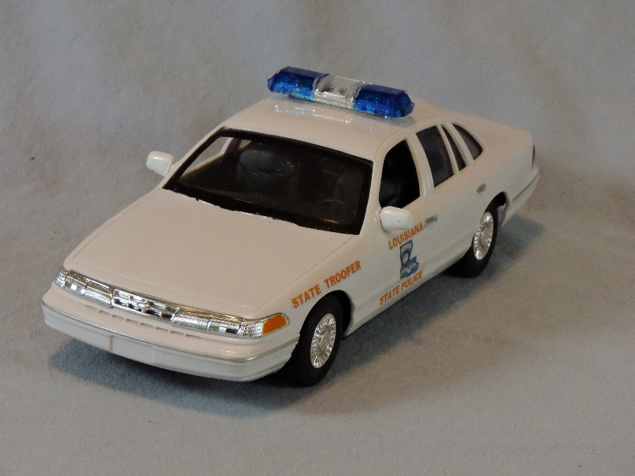 scale model police cars