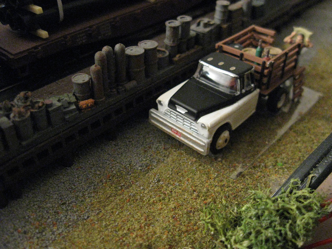 Woodland Henry's Haulin' AutoScenes HO Scale Model Railroad Vehicle #as5538