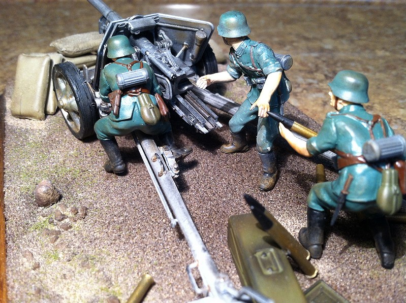 Tamiya German 75mm Anti-Tank Gun Plastic Model Military Diorama Kit 1/35 Scale #35047