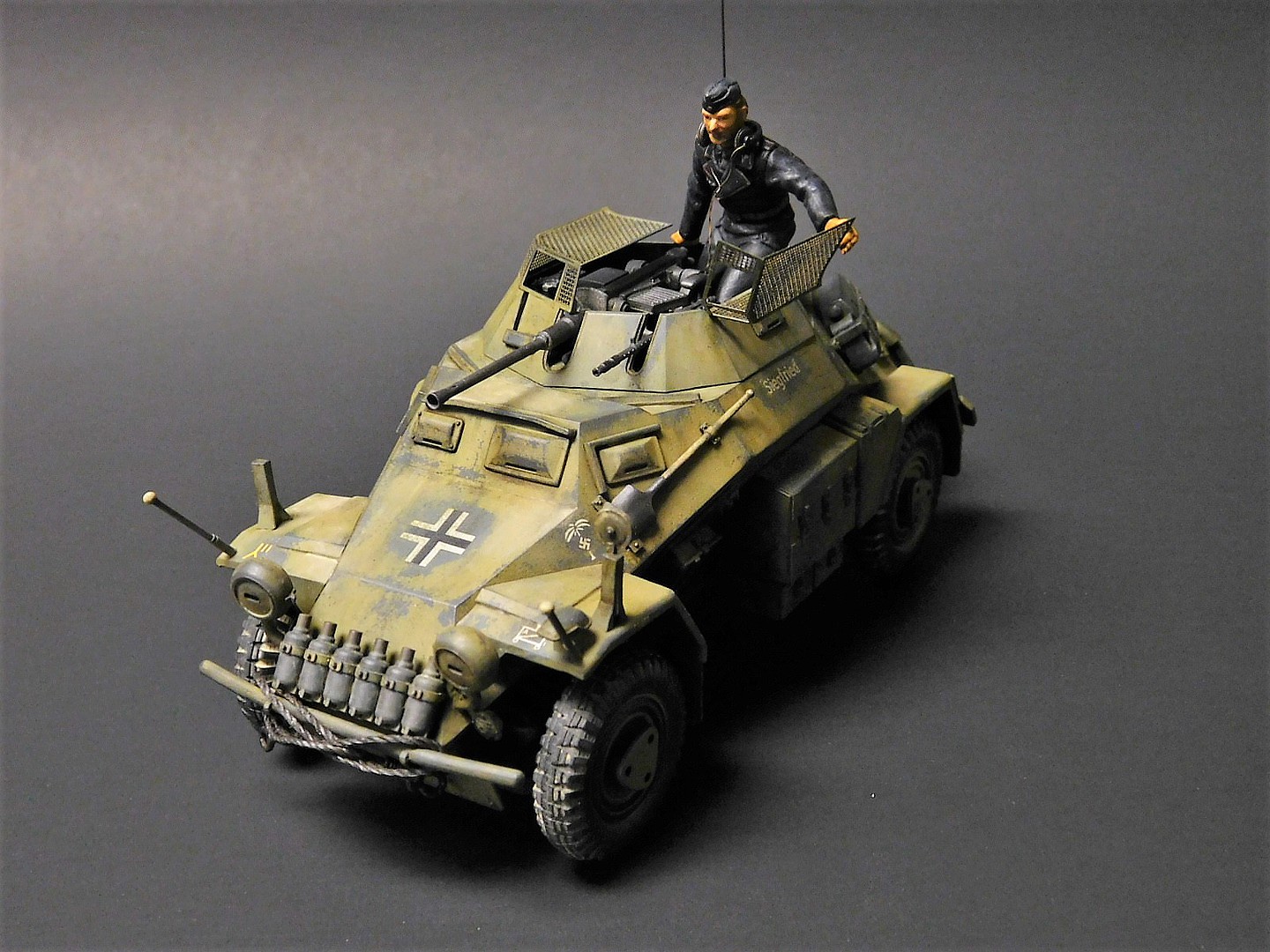 German Armored Car Sdkfz Plastic Model Military Vehicle Kit