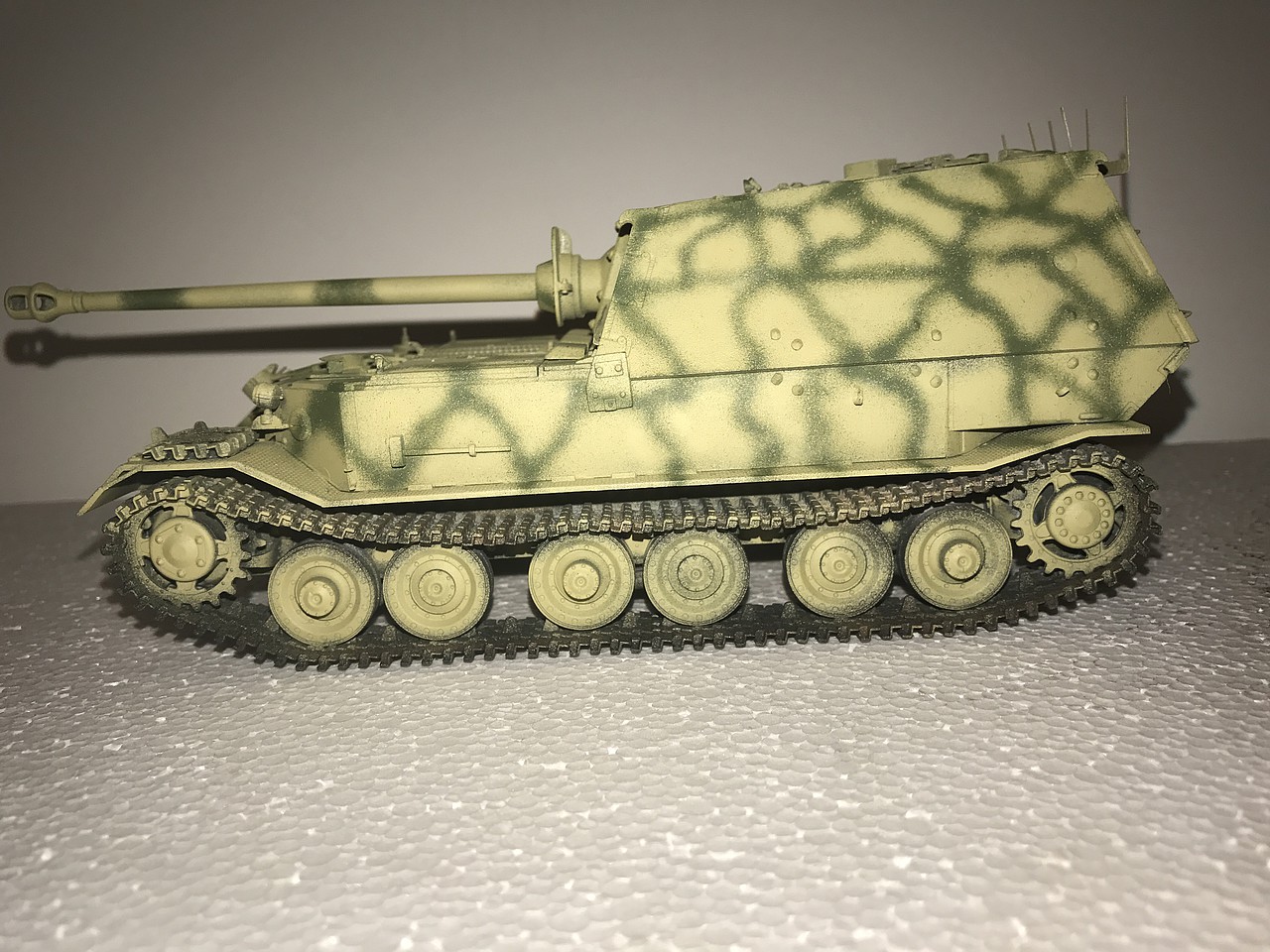 Sd Kfz 184 Ferdinand Kursk 1943 Premium Edition Plastic Model Tank