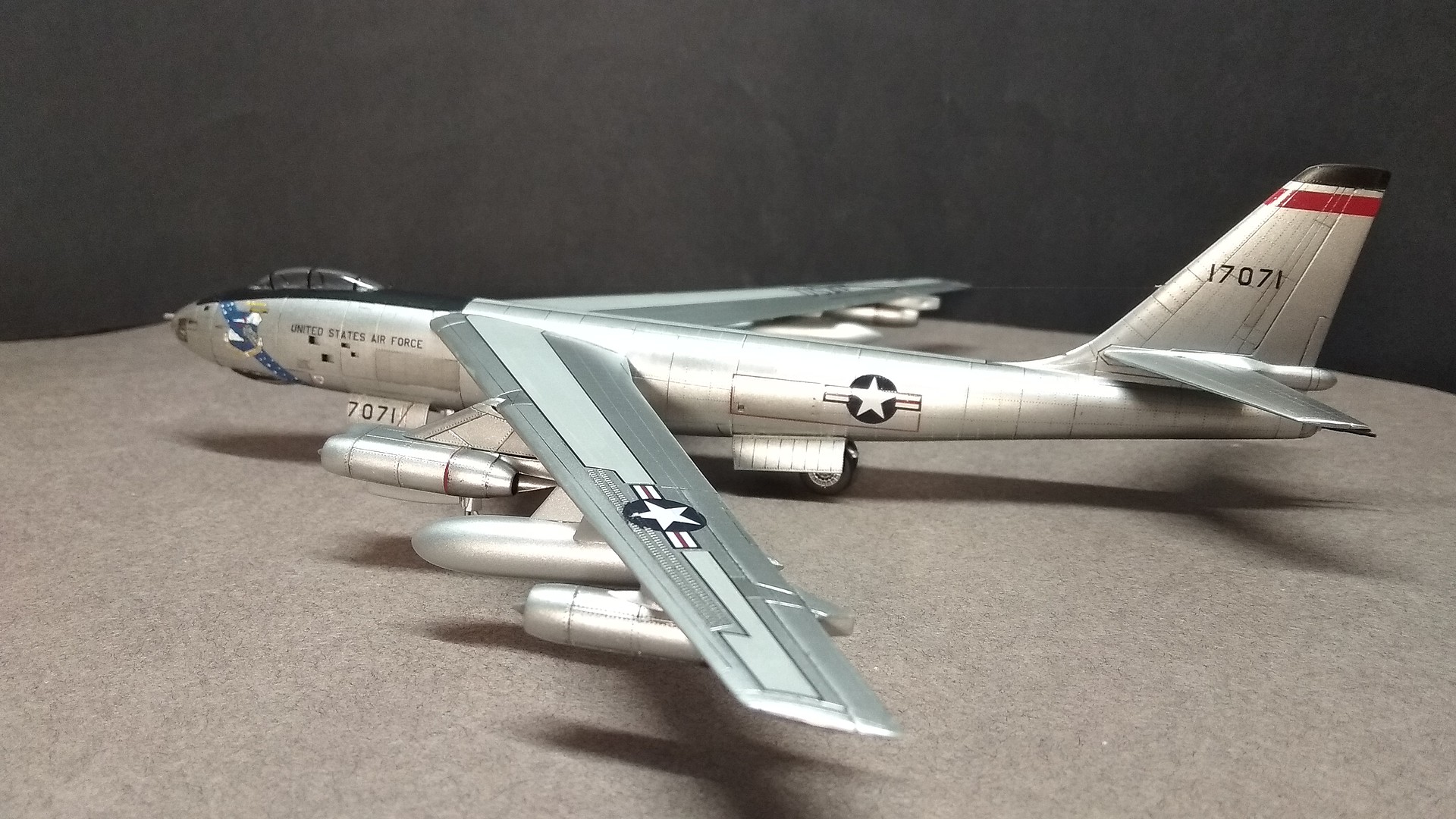 B-47 US Air Force -- Plastic Model Airplane Kit -- 1/144 Scale ...