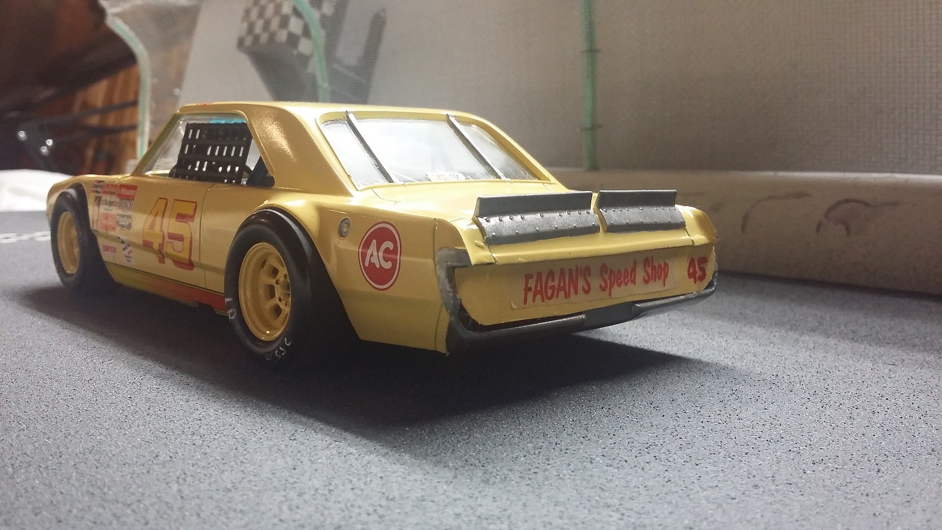 amt plymouth valiant scamp