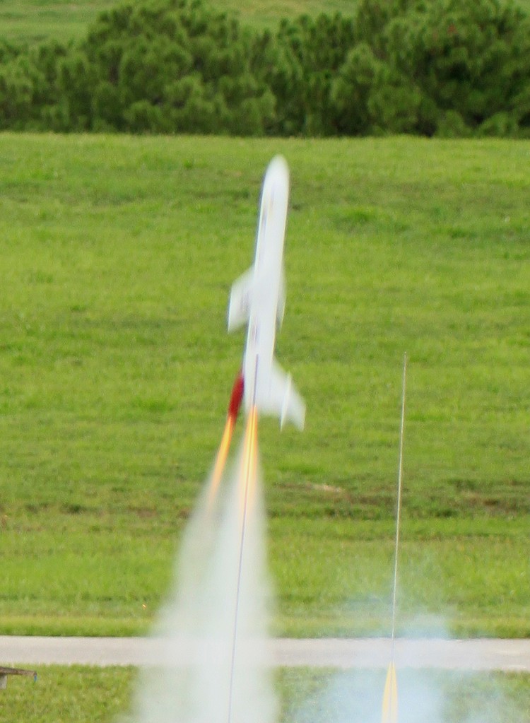 Estes Big Bertha Model Rocket Kit Skill Level 1 #1948