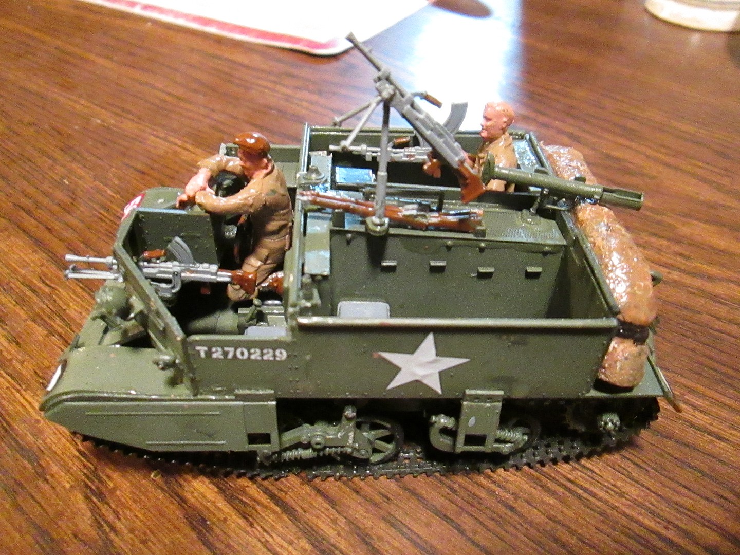 British Carrier MkII Support Vehicle Plastic Model Military Vehicle