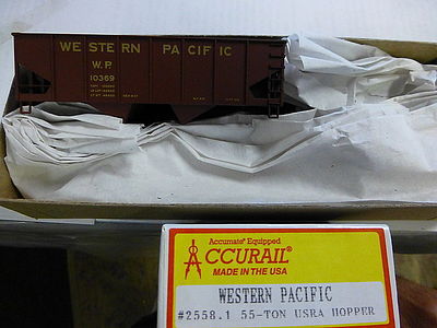 Accurail USRA 55 ton Twin Hopper Western Pacific Kit HO Scale Model Train Freight Car #25581