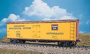 Accurail 40 Wood Reefer - Plastic Kit Burlington Reefer Express HO Scale Model Train Freight Car #4801