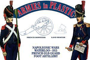 ArmiesInPlastic Waterloo French Old Guard Foot Artillery Plastic Model Military Figure 1/32 Scale #5603