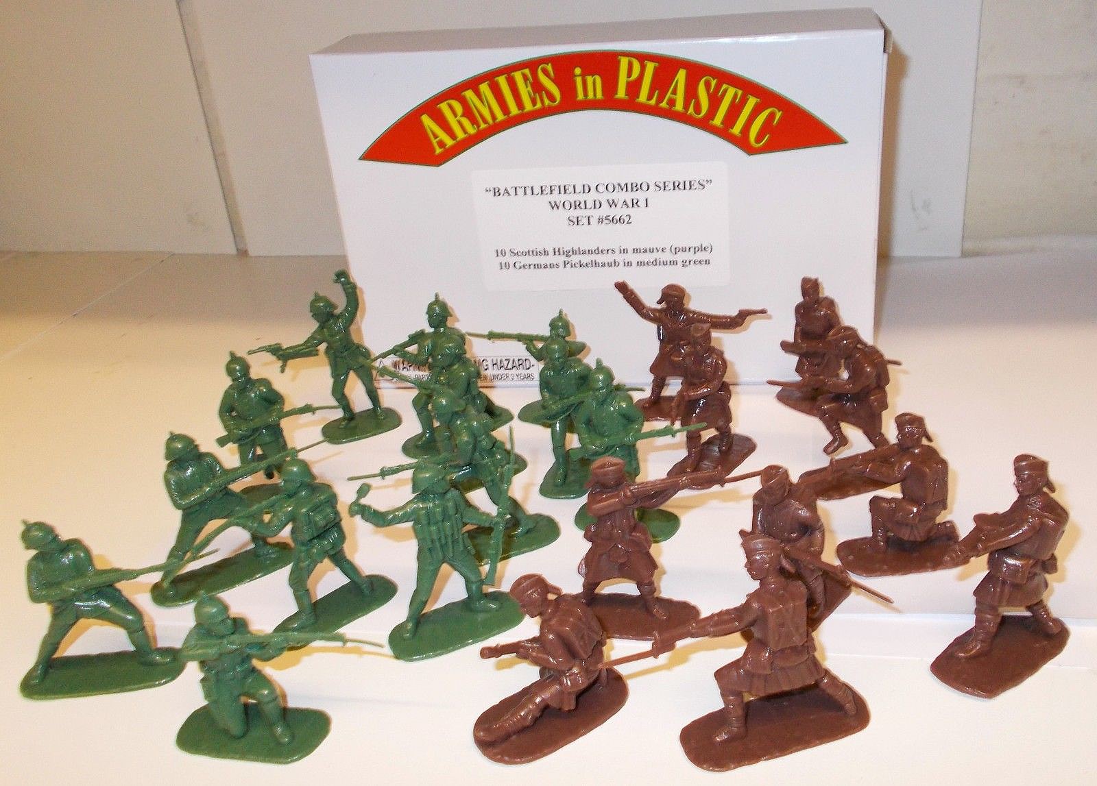 WW1 Army Doughboys Plastic Figures-Wargaming Armies In Plastic 5401 U.S 