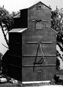 American-Models Grain Elevator Kit N Scale Model Railroad Building #610