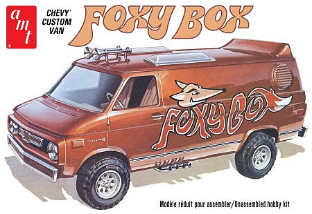 AMT 1975 Chevy Van Foxy Box Plastic Model Car Vehicle Kit 1/25 Scale #1265