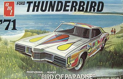 AMT 1971 Ford Thunderbird Car Plastic Model Car Kit 1/25 Scale #920