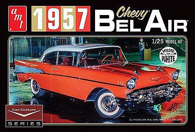 AMT Cindy Lewis 1957 Chevy Bel Air w/Diorama White Plastic Model Car Kit 1/25 Scale #983-12