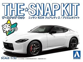 Aoshima 1/32 Nissan RZ34 Fairlady Z Car (Snap Molded in Prism White)
