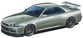Aoshima 2002 Nissan BNR34 Skyline GT-R 2-Door Sedan Plastic Model Car Vehicle Kit 1/24 Scale #62753